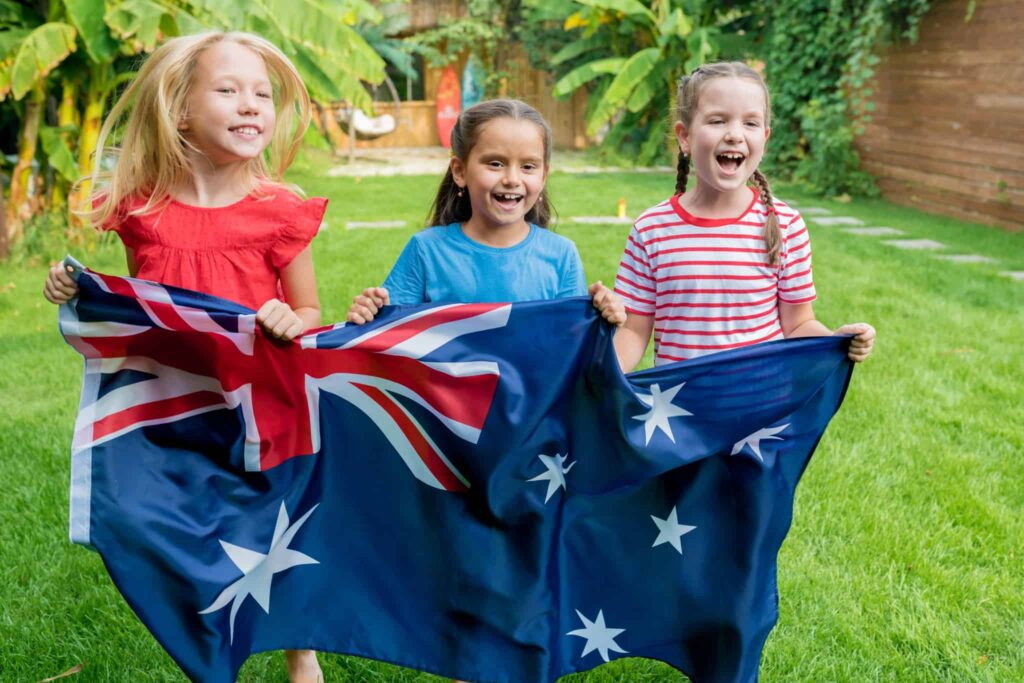 オーストラリアの国旗を持つ子供